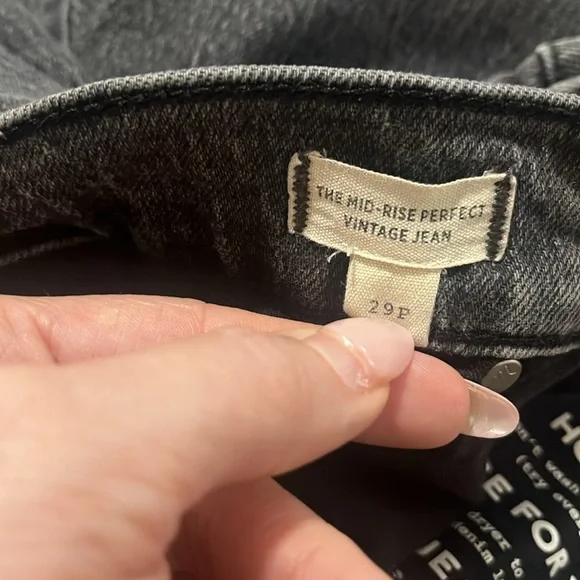 Madewell The Petite Jean in Lunar Wash 29P - Picture 8 of 11